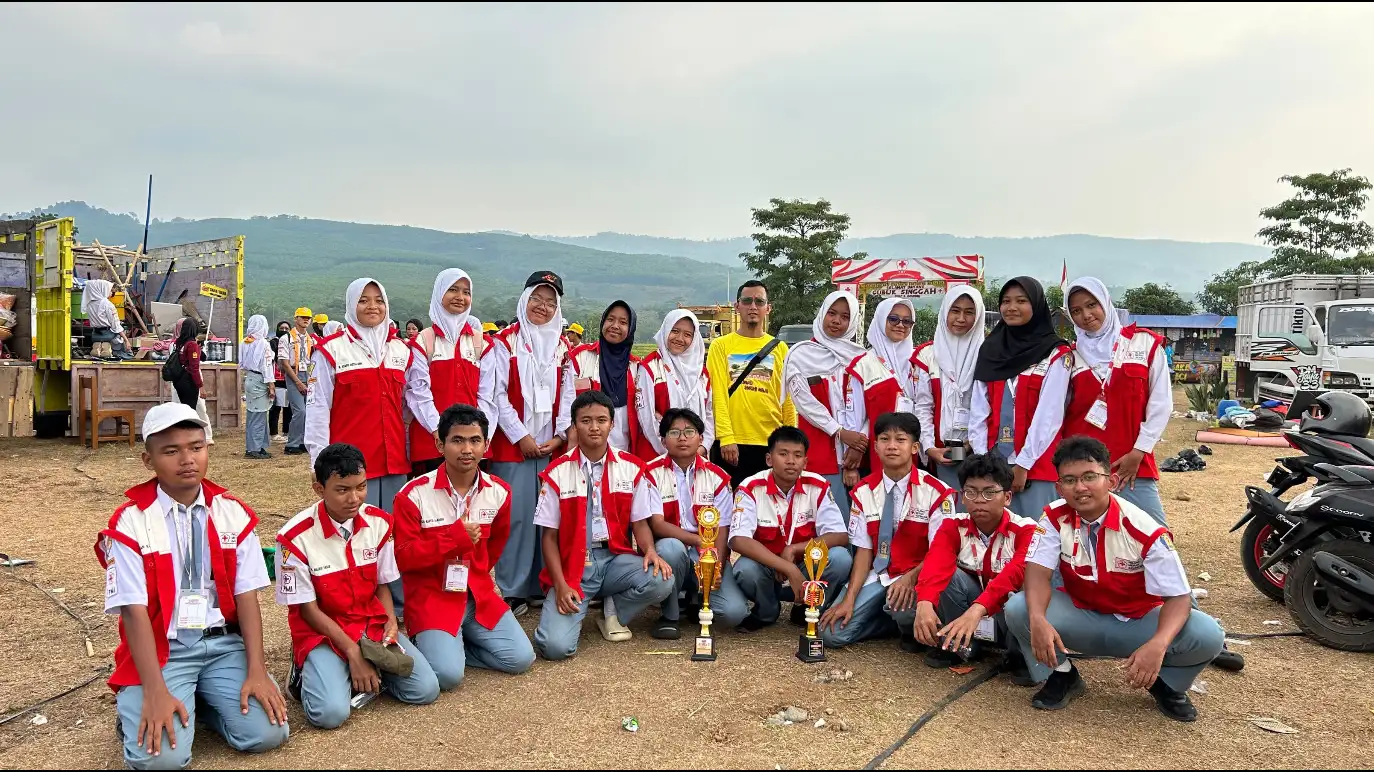 Torehkan Prestasi di Jumbara XII PMI Kabupaten Pekalongan, PMR Wira SMUHI Raih Juara 3 Ranking 1 dan Penghargaan Kategori B Wira